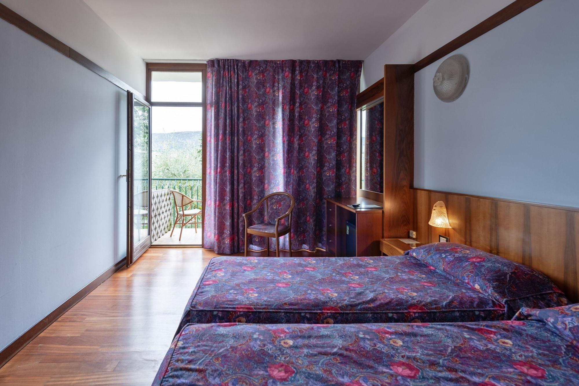 Park Hotel Oasi Гарда Екстер'єр фото