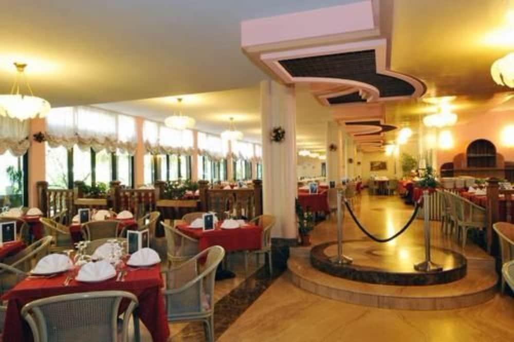 Park Hotel Oasi Гарда Екстер'єр фото