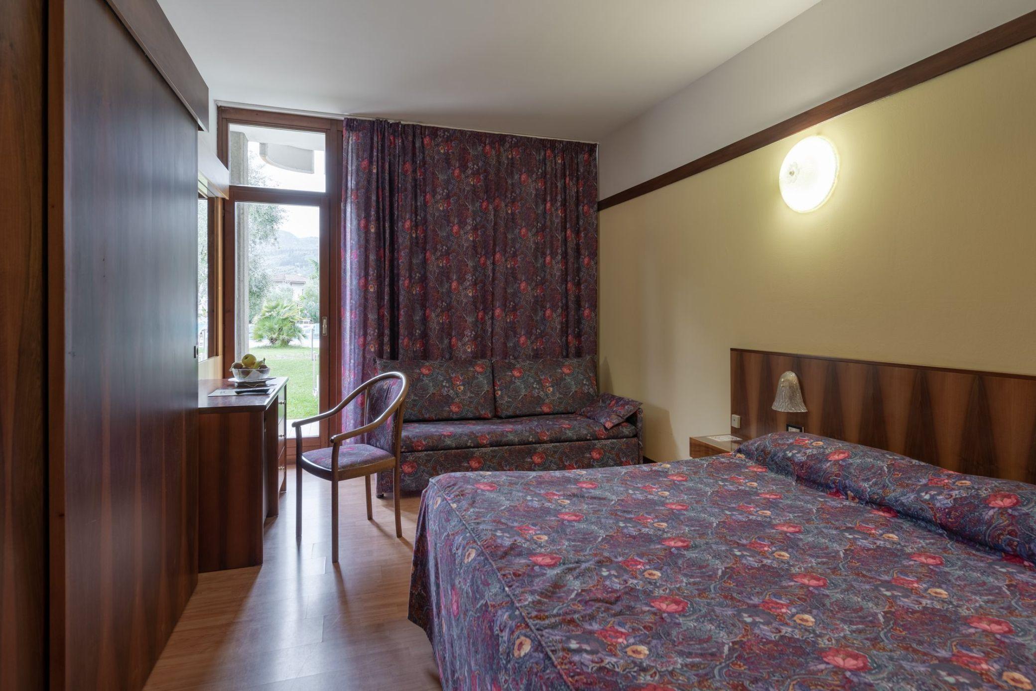 Park Hotel Oasi Гарда Екстер'єр фото