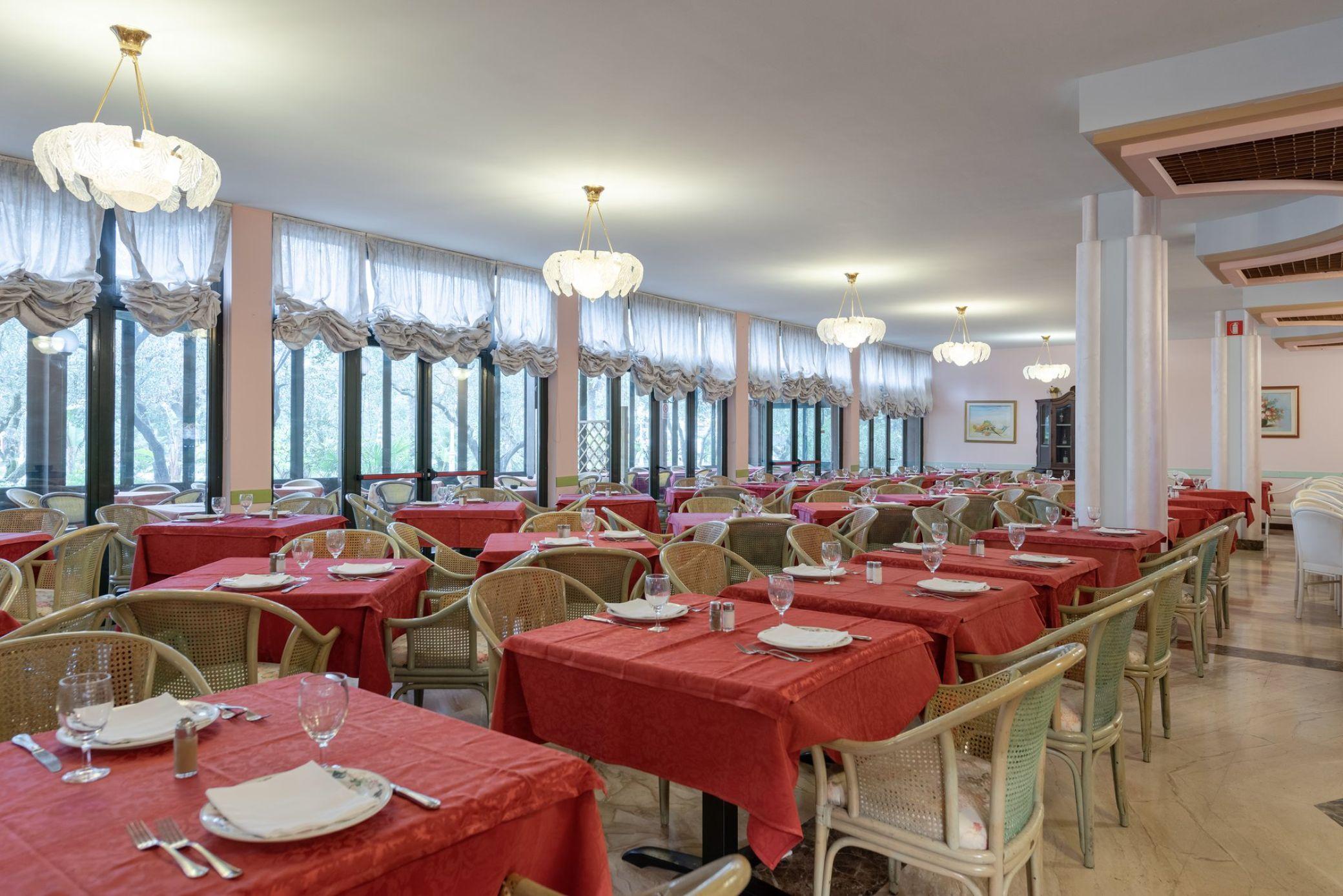 Park Hotel Oasi Гарда Екстер'єр фото