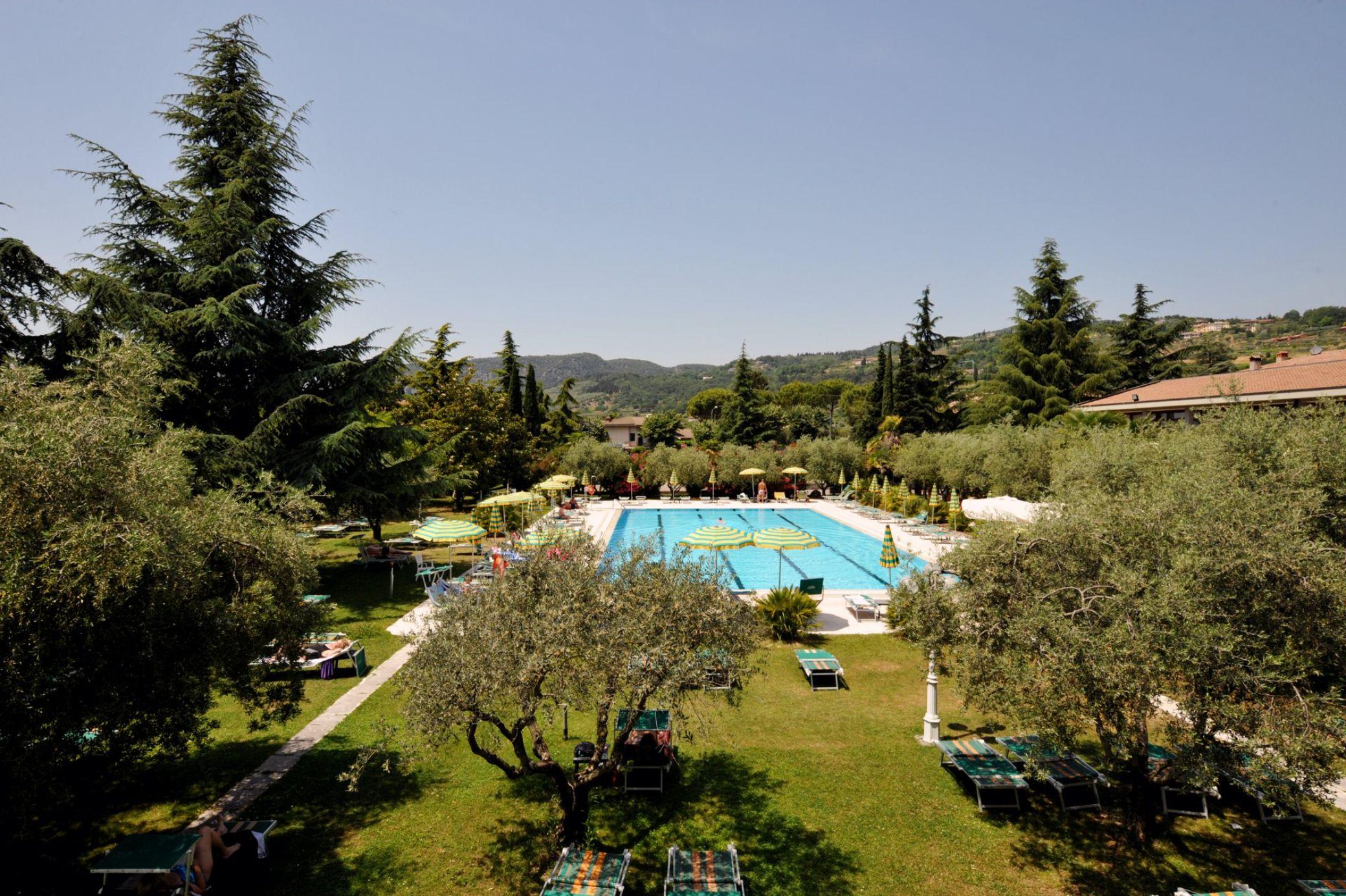 Park Hotel Oasi Гарда Екстер'єр фото