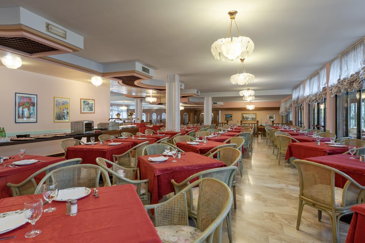Park Hotel Oasi Гарда Екстер'єр фото