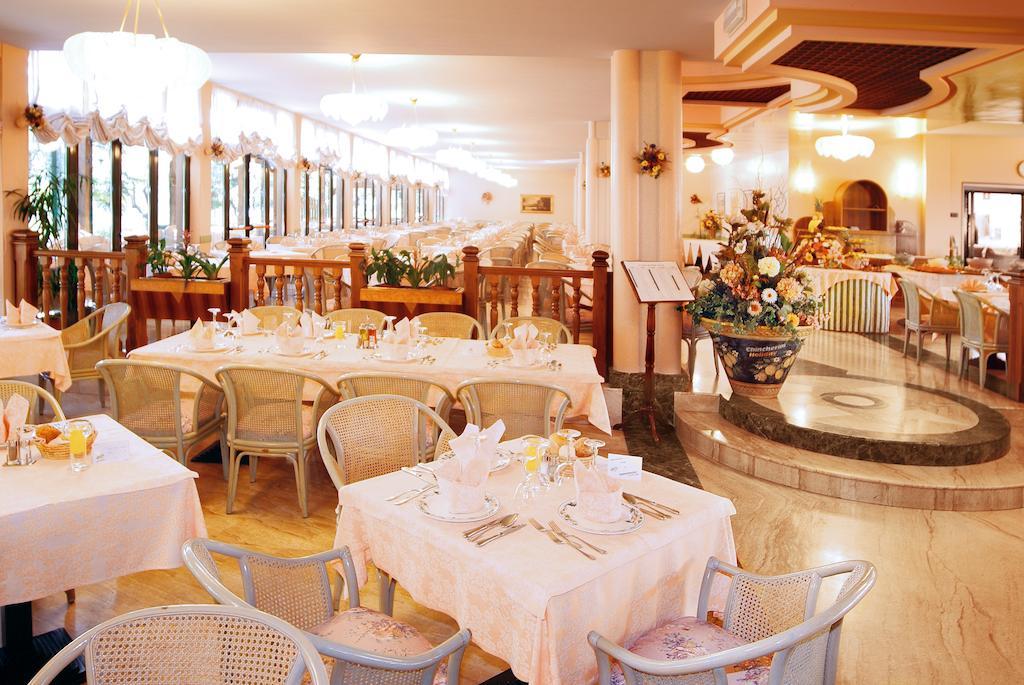 Park Hotel Oasi Гарда Екстер'єр фото