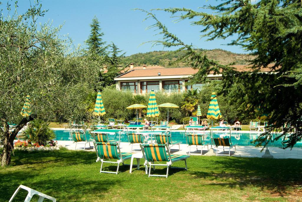Park Hotel Oasi Гарда Екстер'єр фото